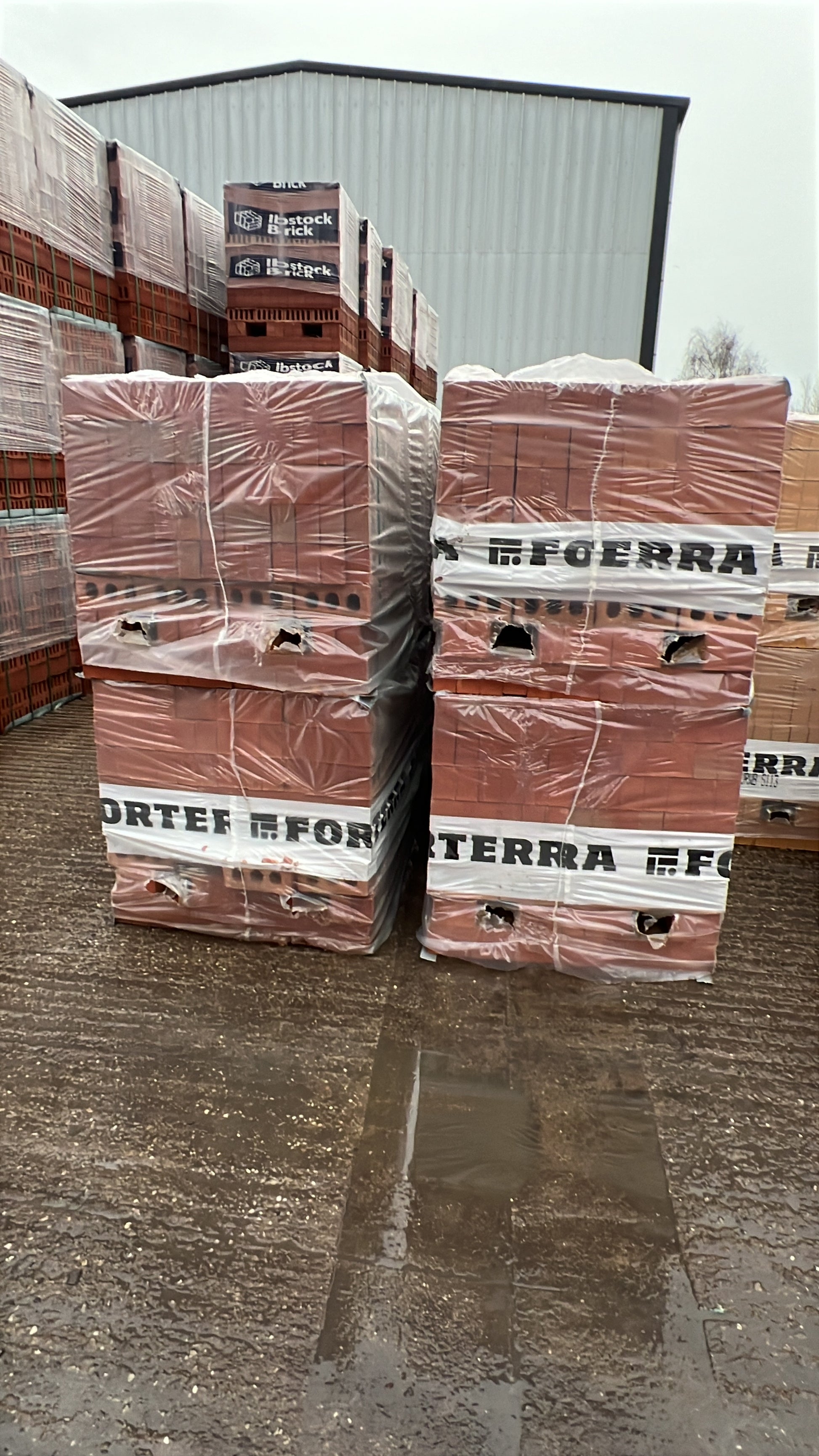 Forterra Kirby Red Multi wirecut facing brick, red multi tones