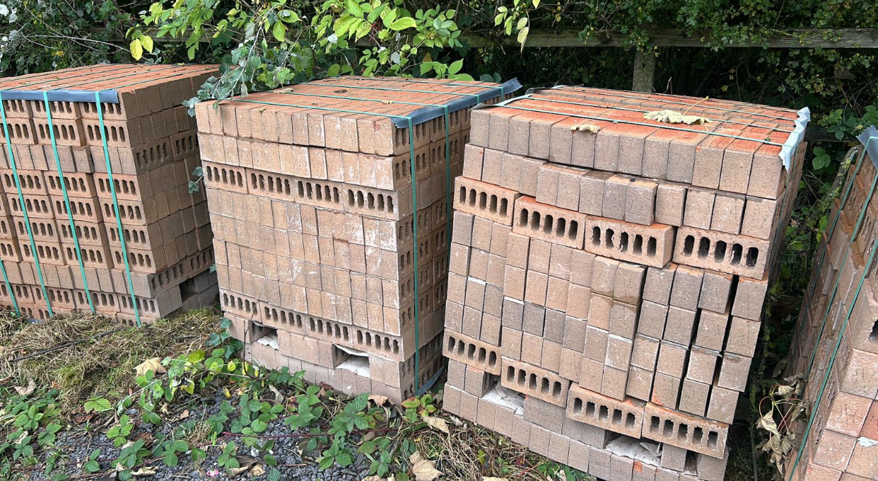 5 Packs of Ibstock Grampian Red Mixture Wirecut Facing Brick (2,500 Bricks) Inc VAT